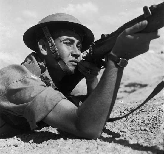  zoltan kluger, jewish soldier, 1945, jnf archive