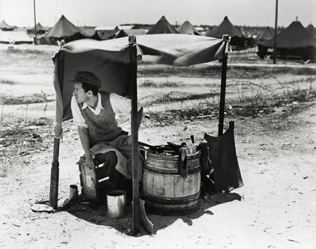 david harris,  transit camp , 1951, courtesy the harris family