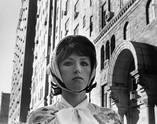 cindy sherman,  untitled film still (#17), 1978, black and white photograph, courtesy of the artist and metro pictures
