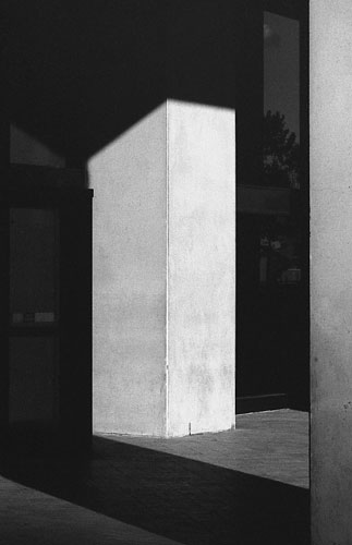 גלעד אופיר, מסימן למבנה, 1990 